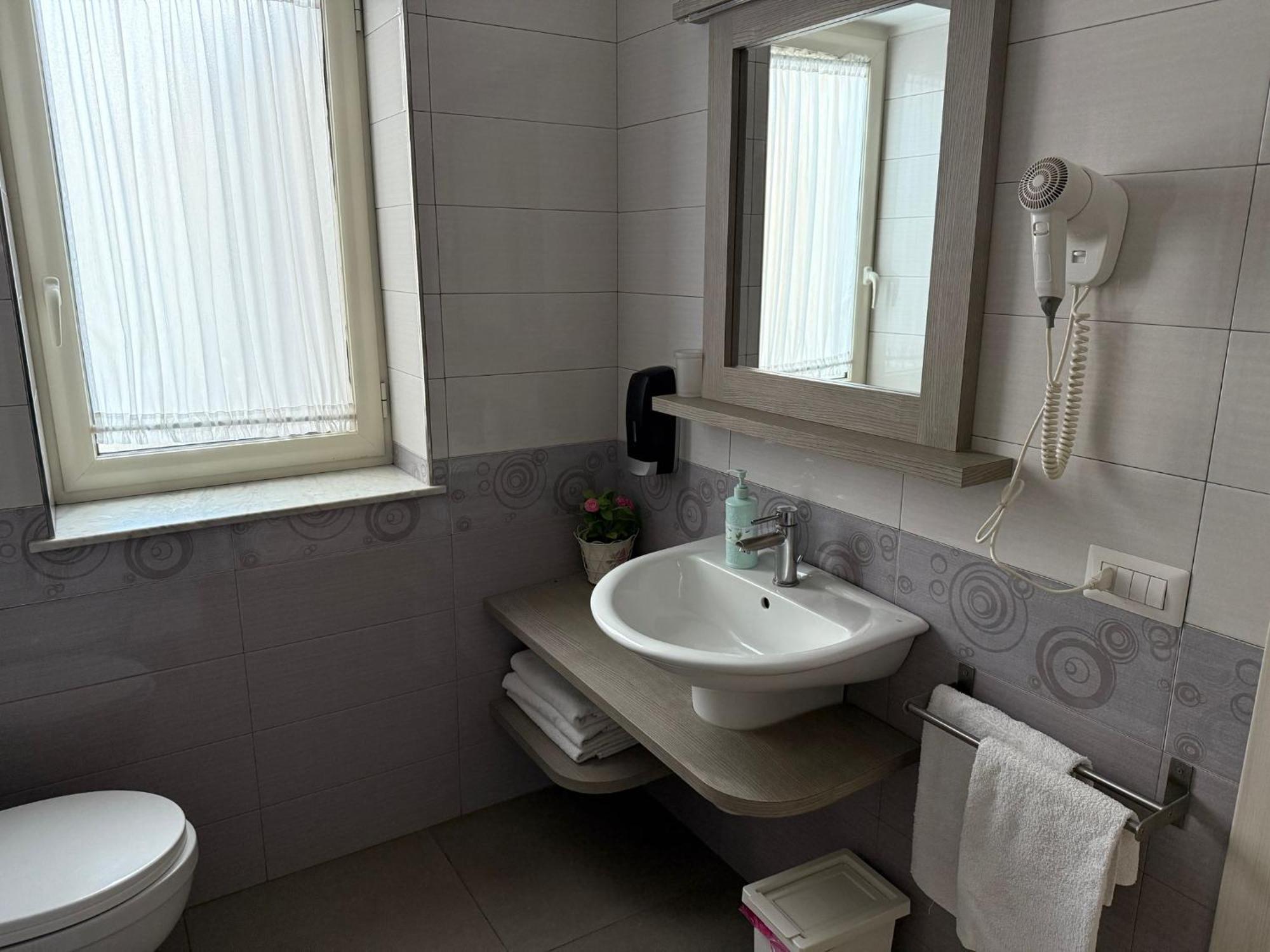 Bed And Breakfast Aereoparking Naples Luaran gambar
